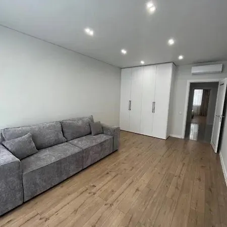 Apartment Great Bright Apartment, Ideal For A Family!!